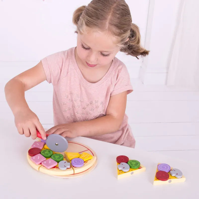 Bigjigs medinė pjaustoma pica – vaidmenų žaidimas vaikams