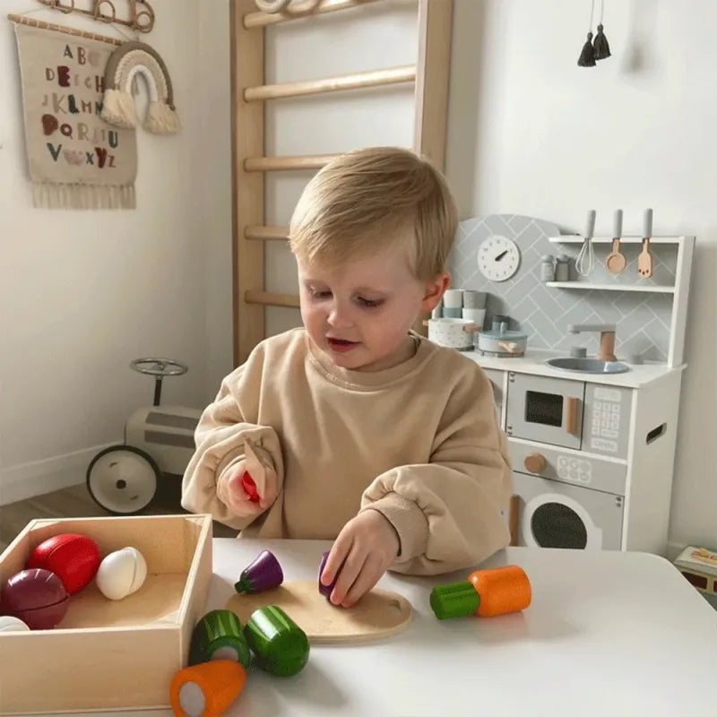 Bigjigs medinės pjaustomos daržovės (17 el.) – vaidmenų žaidimas vaikams