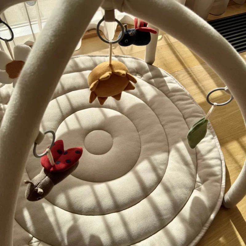 Lavinamasis kilimėlis „Ladybug“ (90 cm) – žaislas kūdikiams